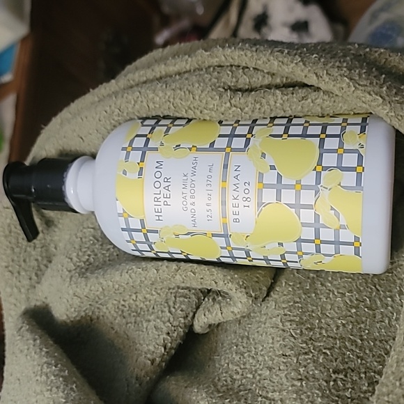 Beekman 1802 Bath & Body Amazing Beekman 82 Heirloom Pear Goat Milk